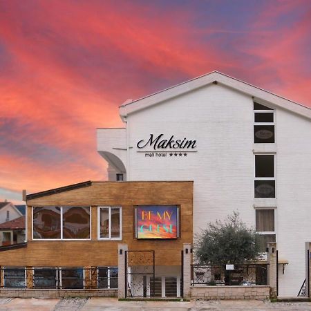 Hotel Maksim Herceg Novi Luaran gambar