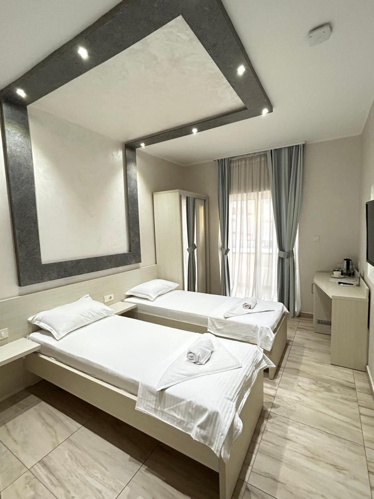 Hotel Maksim Herceg Novi Luaran gambar