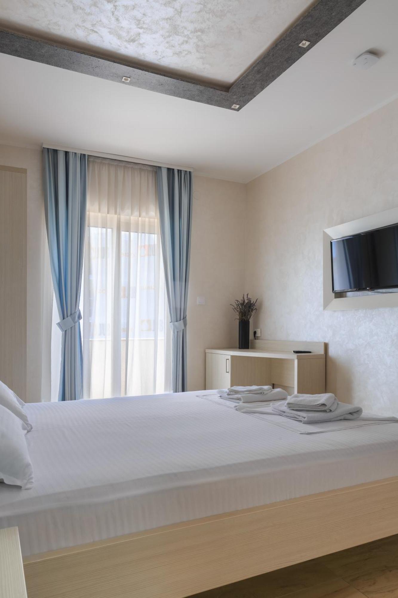 Hotel Maksim Herceg Novi Luaran gambar