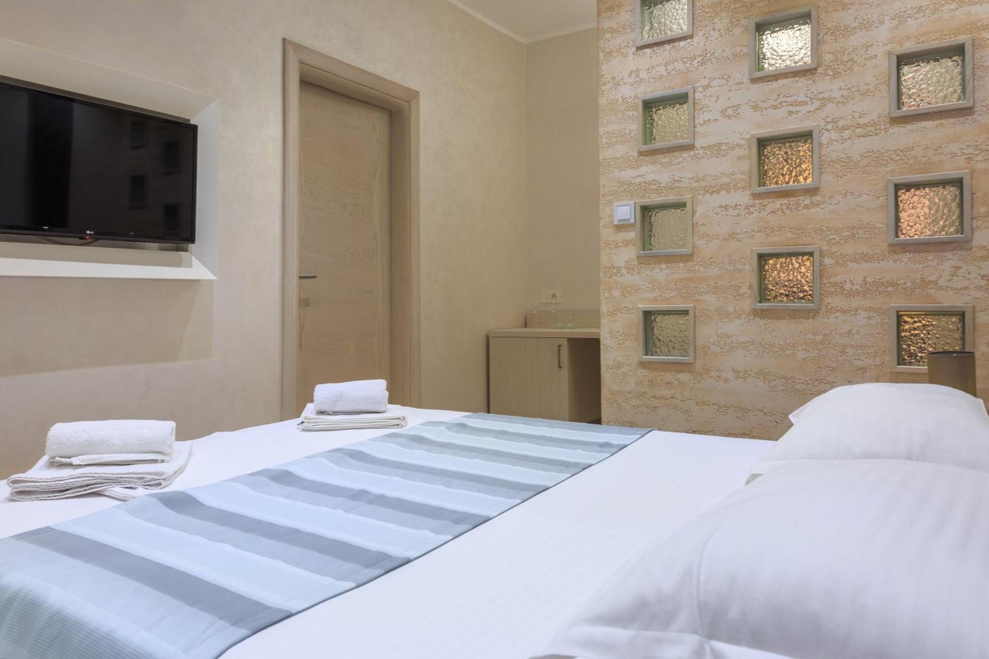 Hotel Maksim Herceg Novi Luaran gambar