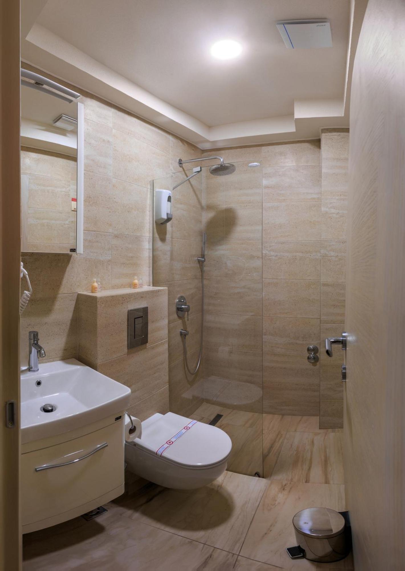 Hotel Maksim Herceg Novi Luaran gambar