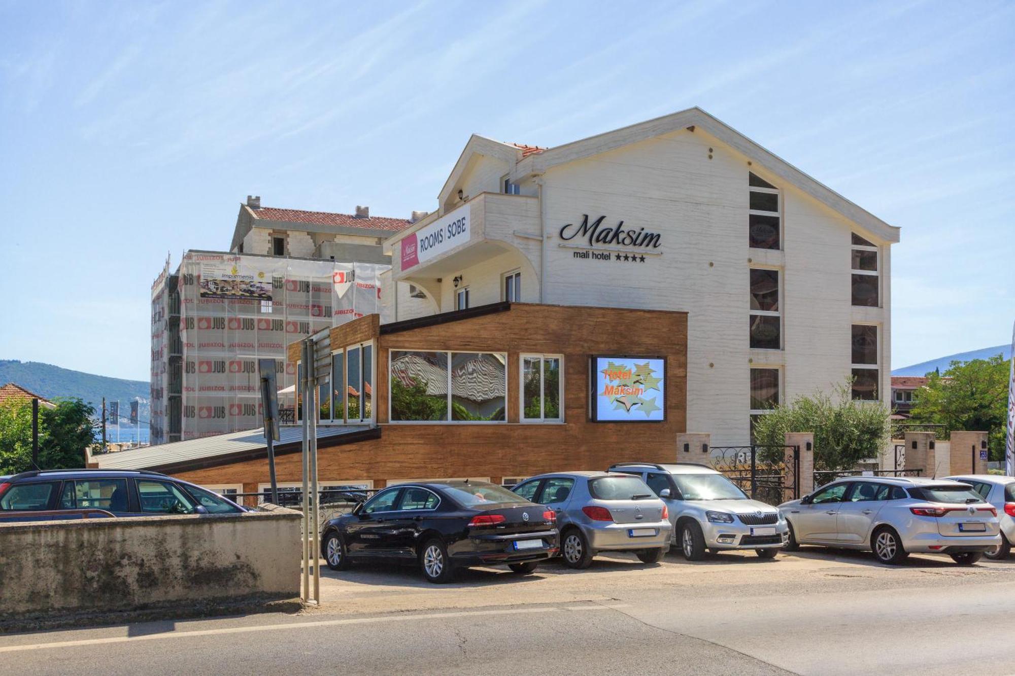 Hotel Maksim Herceg Novi Luaran gambar